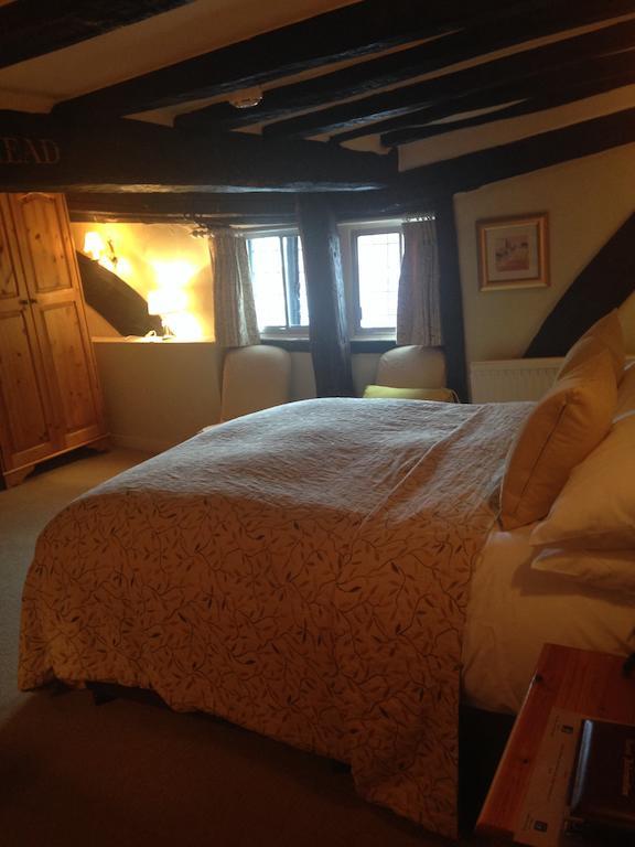 The Star And Eagle Hotel Goudhurst Стая снимка